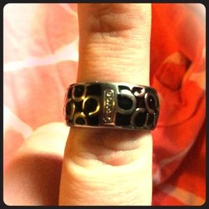 🎀AUTHENTIC🎀 COACH RING!! Gorgeous!