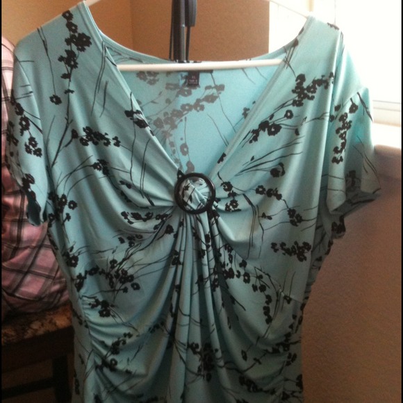 Apt. 9 stretch shirt