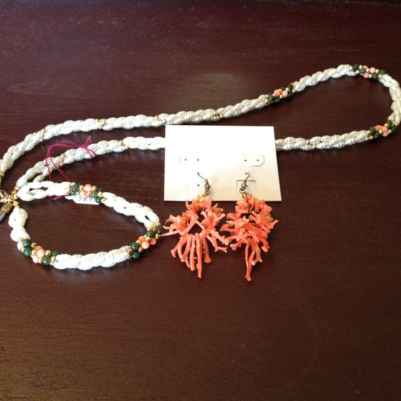 Three Piece Set