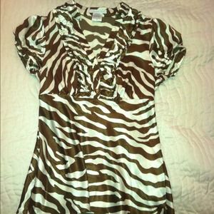 Animal print short sleeve blouse