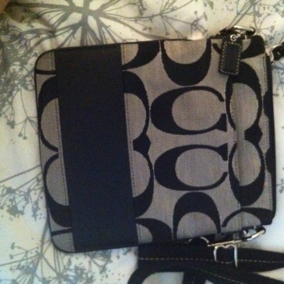 Almost new coach cross body