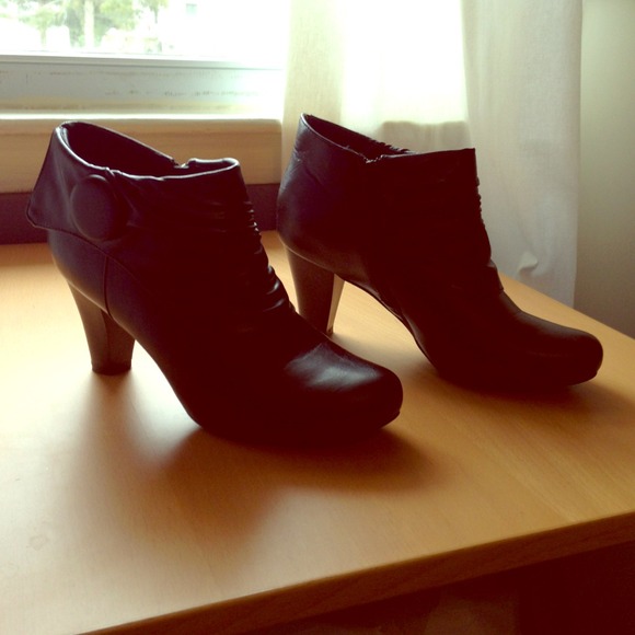 Madden Girl Shoes - ***BUNDLE*** Madden Girl black zip up booties