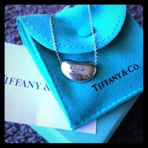 Tiffany "Bean" necklace (medium size)