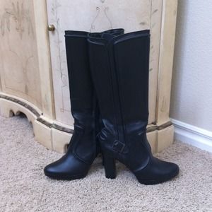 👎REDUCED AGAIN!!! Vera Wang Black Boots