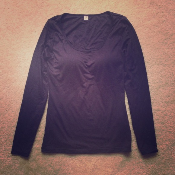 Sold!! UNIQLO BRA HEATTECH