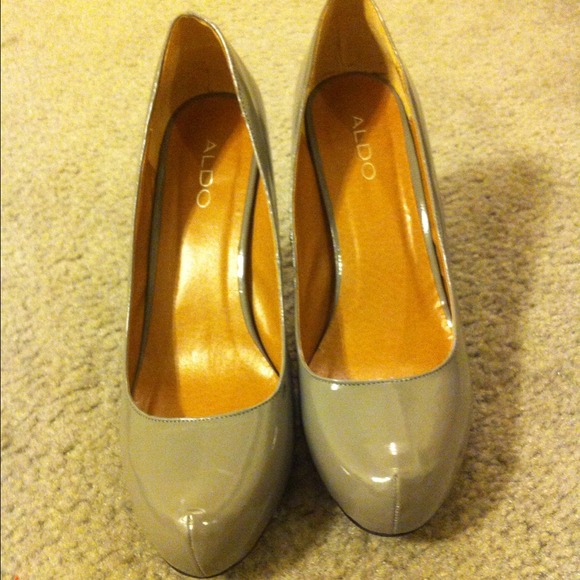 Patent Gray Pumps ALDO Sz39 - Picture 2 of 3