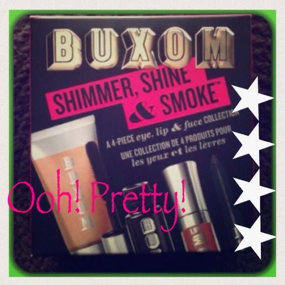 BUXOM Accessories - 🌼BUXOM 4-piece makeup set.