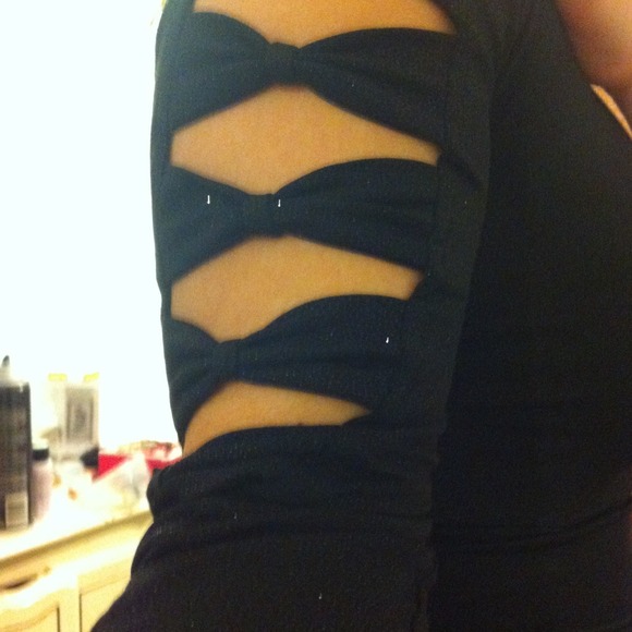 One sleeve black sparkly dress ! - Picture 2 of 2