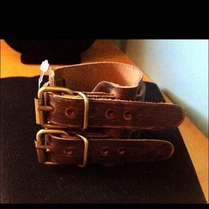Unisex leather cuff