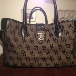 Dooney & Bourke handbag. Price reduced
