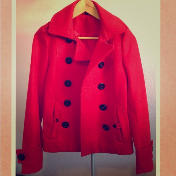 **Sold in bundle** H&M red crop coat - Picture 1 of 4