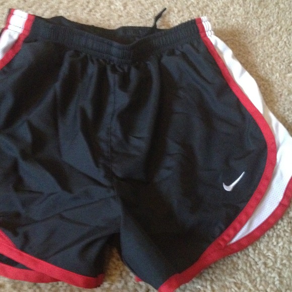 black and red running shorts