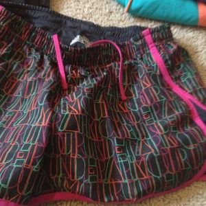 under armour maroon and green running shorts