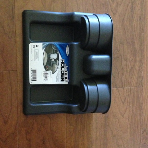 Just lowered🌼 Seat wedge cup holder