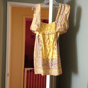 Floral empire spring top.