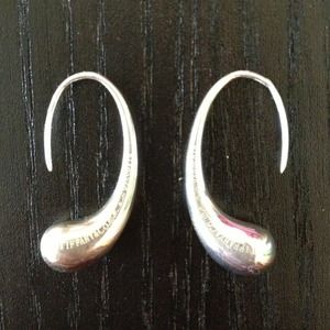 Tiffany & Co sliver earrings.