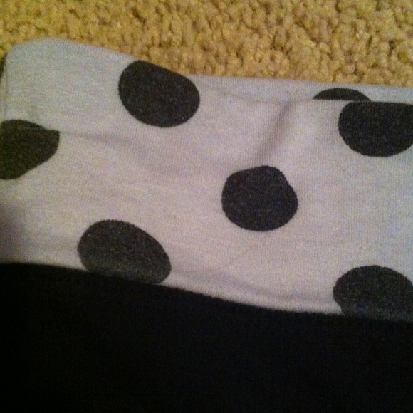 yoga pants - Picture 3 of 3