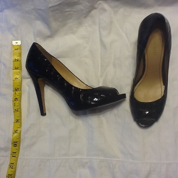 Nine west black peeptoe heels