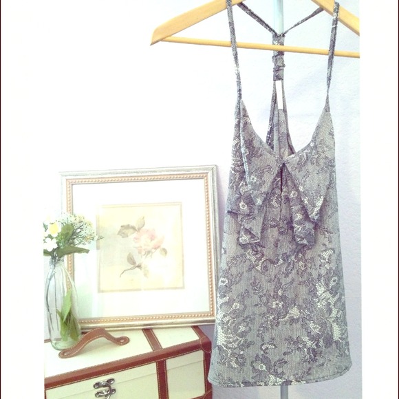 Lace print tank top with ruffles