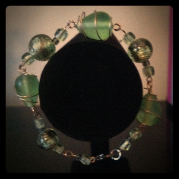 🔥Reduced🔥 💚&💛matching bracelet & earrings