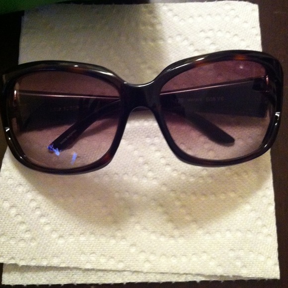Authentic Kate Spade sunglasses main image 2