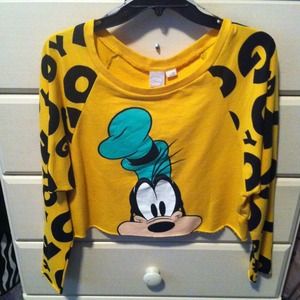Forever 21 goofy crop top