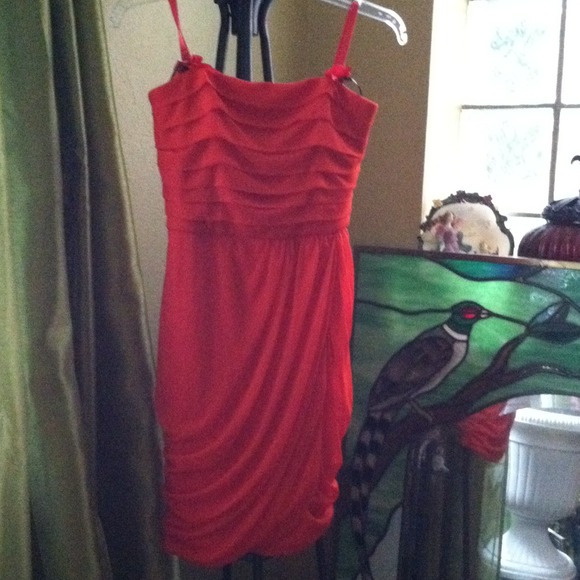 Sexy red strap/strapless evening dress.