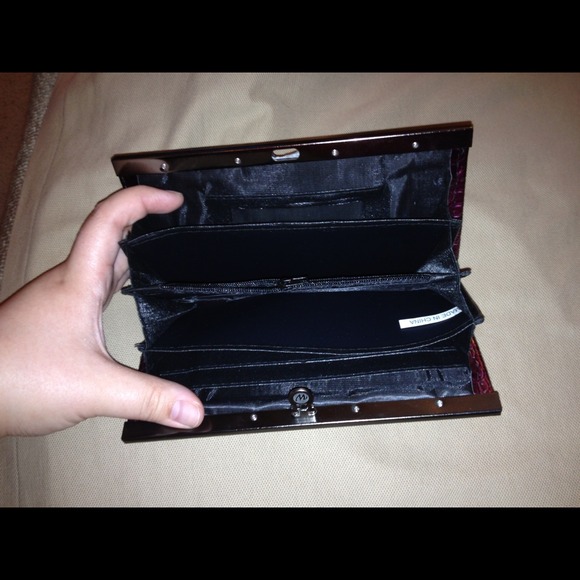 Faux Gator Skin Wallet - Picture 2 of 4