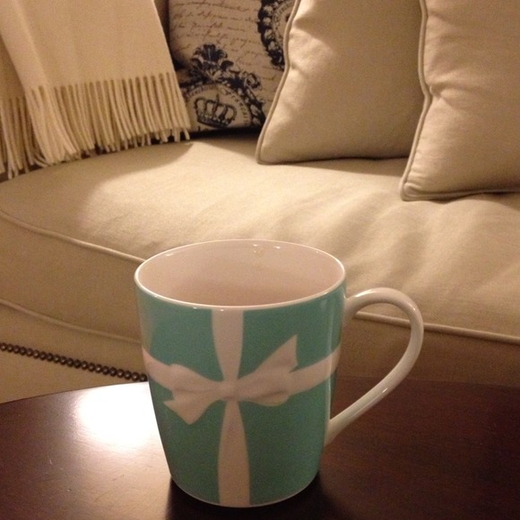 🌸Come Visit My Closet🌸