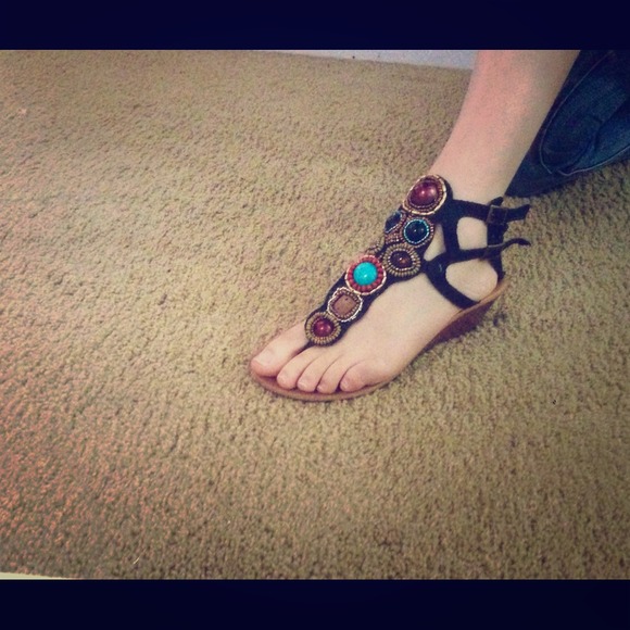 Shoe