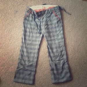 Cute cropped Abercrombie plaid pants size 4