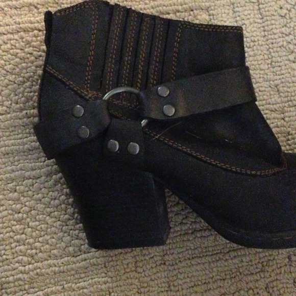 SOLD - Picture 2 of 4