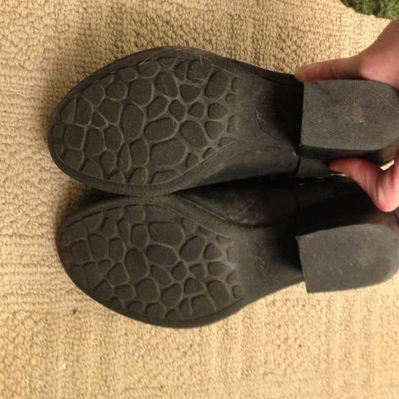 SOLD - Picture 3 of 4