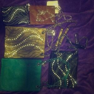 On the go over the shoulder easy to carry purse.