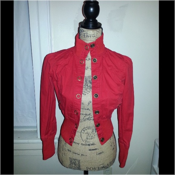 Red elastic waist, wrist, and colored jacket.