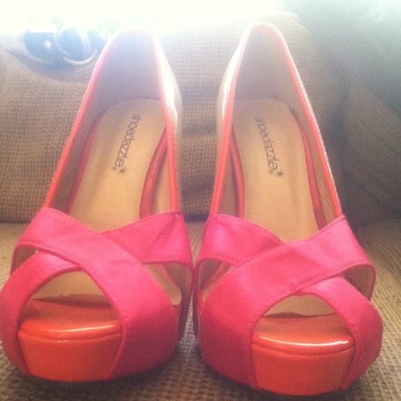 ❗Sold❗Hot pink,orange,beige heels