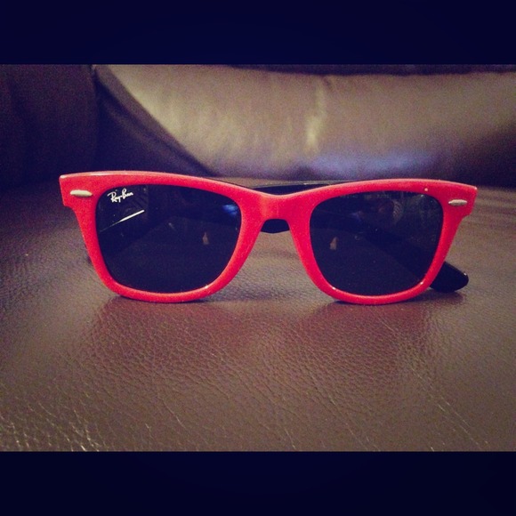 Ray Ban Wayfarer - Picture 1 of 1