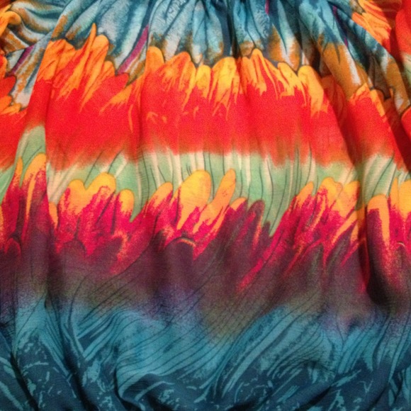 Colorful light thin top! - Picture 3 of 4