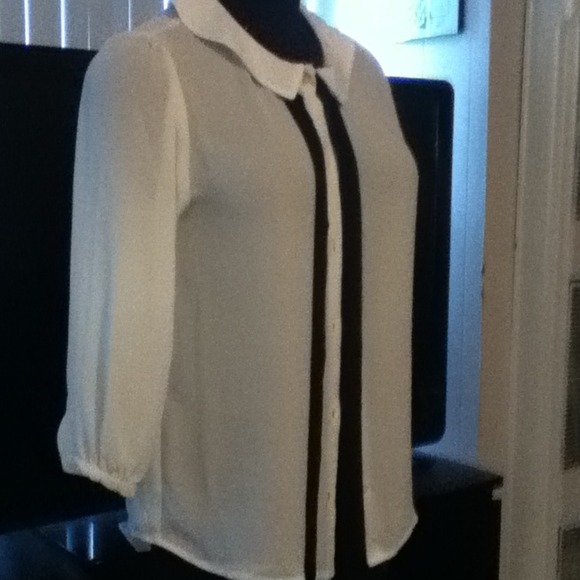 Sheer Top - Picture 2 of 3