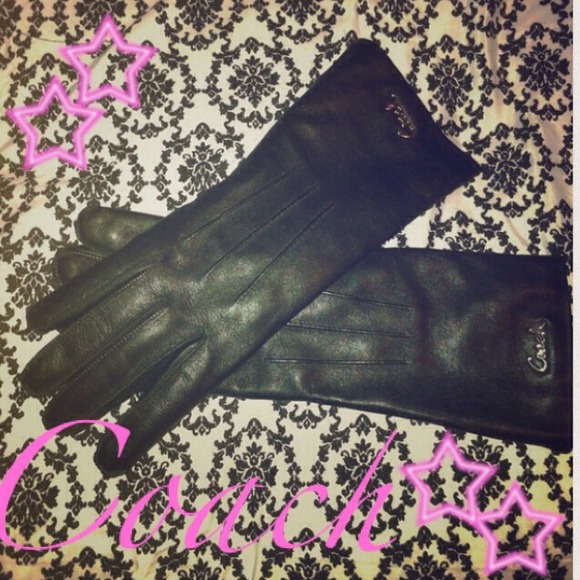💥💥SOLD💥💥Authentic Coach Leather Gloves
