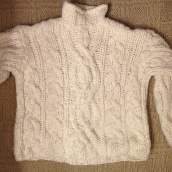Hand knit wool Ralph Lauren small sweater.