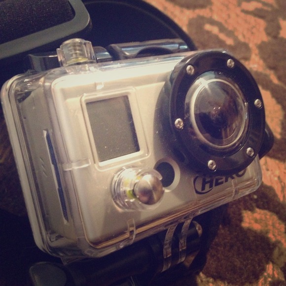 🔴Sold! GoPro Hero! All accessories included!