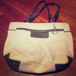 🚨🚨🚨Sold in Bundle🚨🚨🚨White and Gray Coach Bag