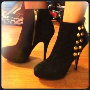 Glam booties