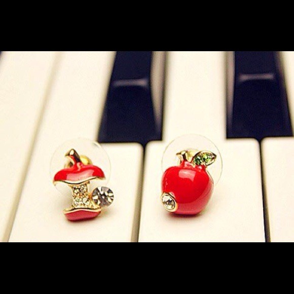 SALE.... Cute apple earrings