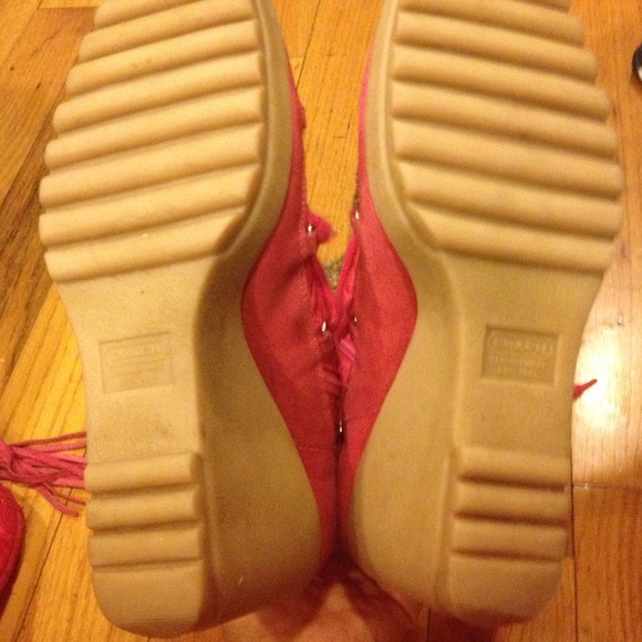 Authentic !!!COACH SET FUCHSIA PINK WIT FUR ON IT - Picture 3 of 4