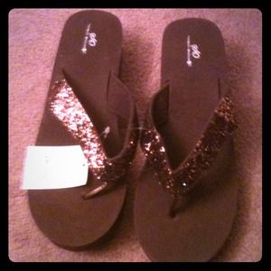 Brown glitter sandal NWT
