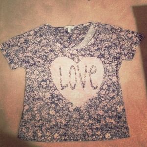 I am selling a T-shirt.