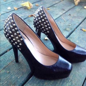 ✂REDUCE✂Dolce Vita Black Studded Heels