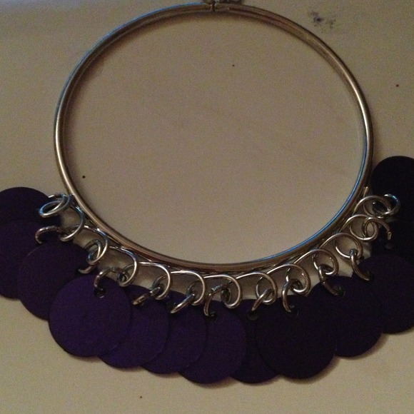 Purple and silver earrings - Picture 2 of 2